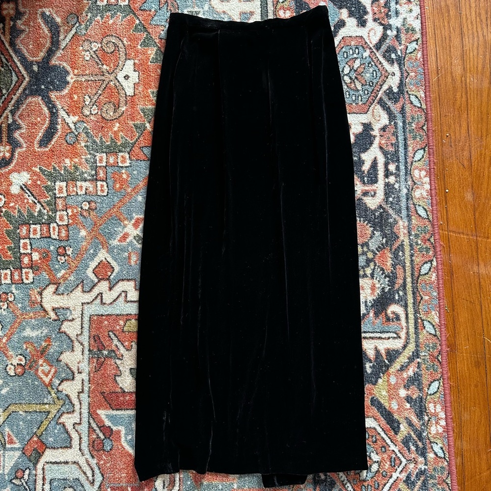 Chic Black Velvet Maxi Pencil Skirt Silk Special Occasion Iconic